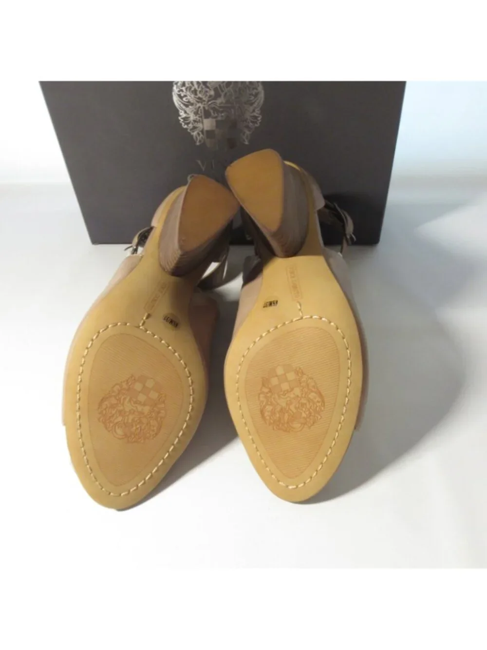 Vince Camuto Leather Peep-Toe Booties Sandals Adaren 6.5 M New in box